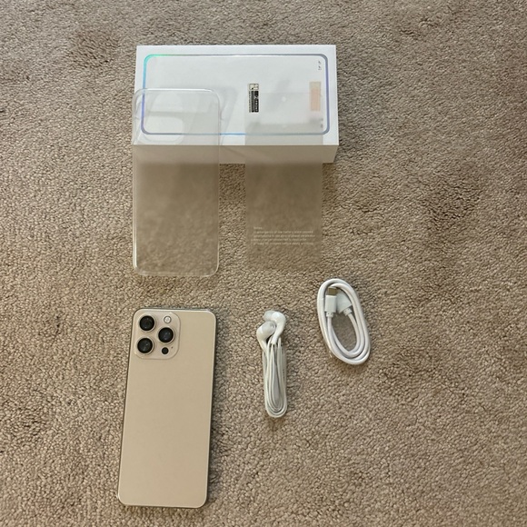 New i15 Pro Max Smartphone - Android Version 10, 32 GB, Brand ImTlks, NIB case - Picture 1 of 7